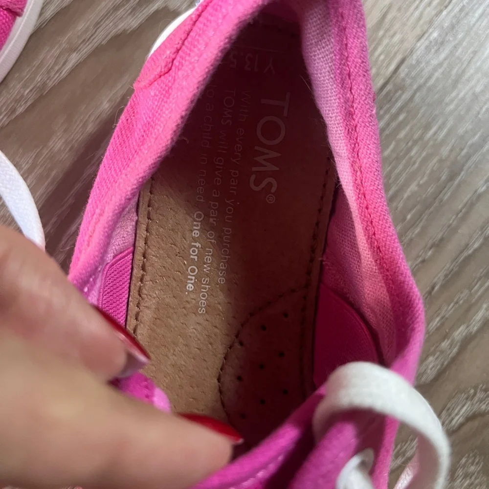 Toms Pink and White Canvas Sneakers New 13.5